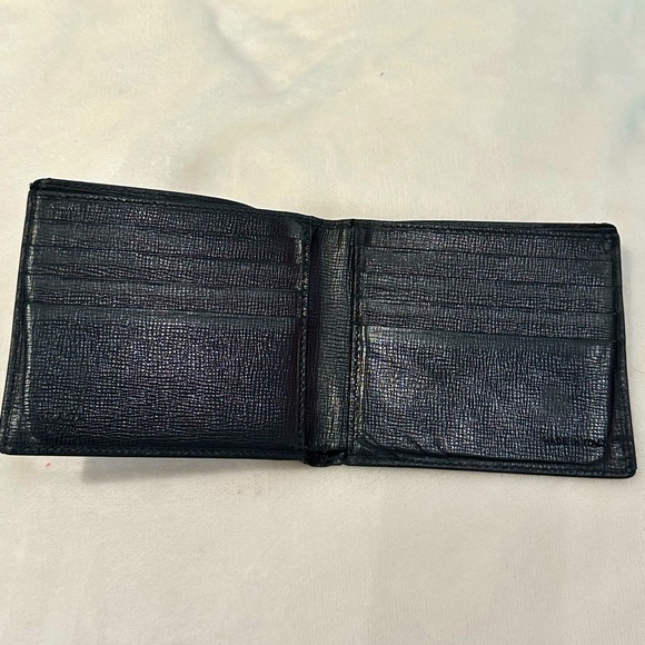 AUTHENTIC Vintage Prada Wallet With Prada Logo! - Picture 4 of 5